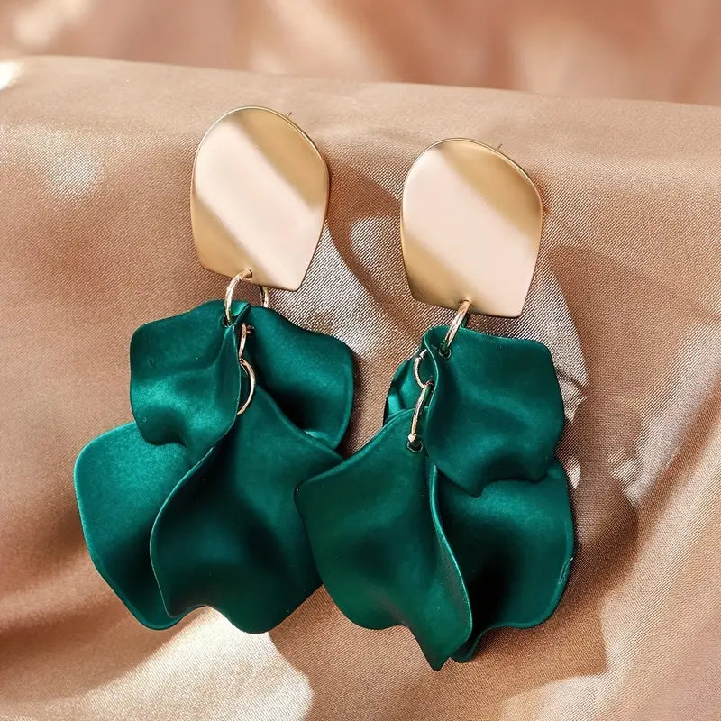 Beautiful Buds Dangle Earrings