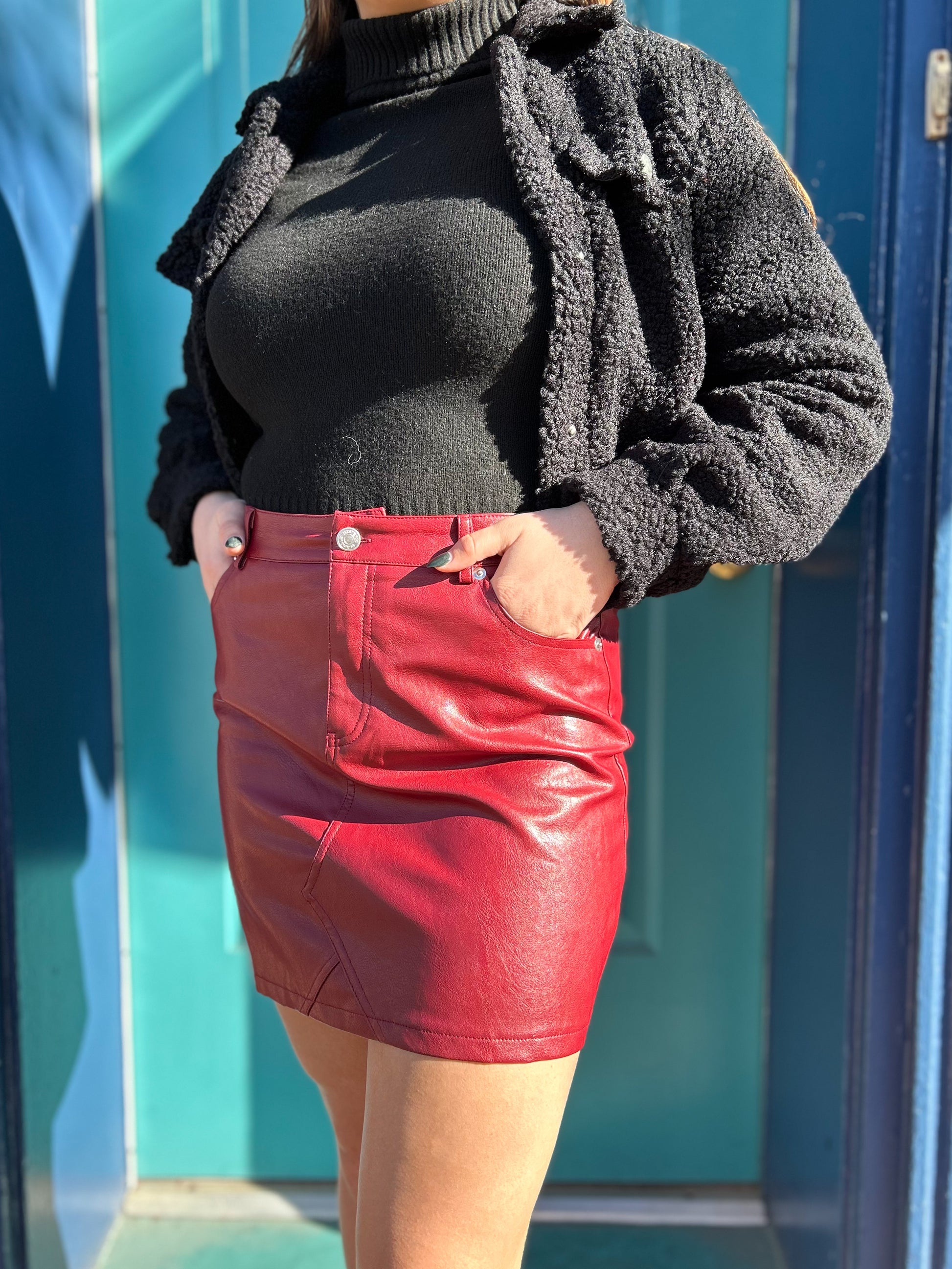 Pencil Me In Pencil Skirt in Black (Online Exclusive) – Uptown
