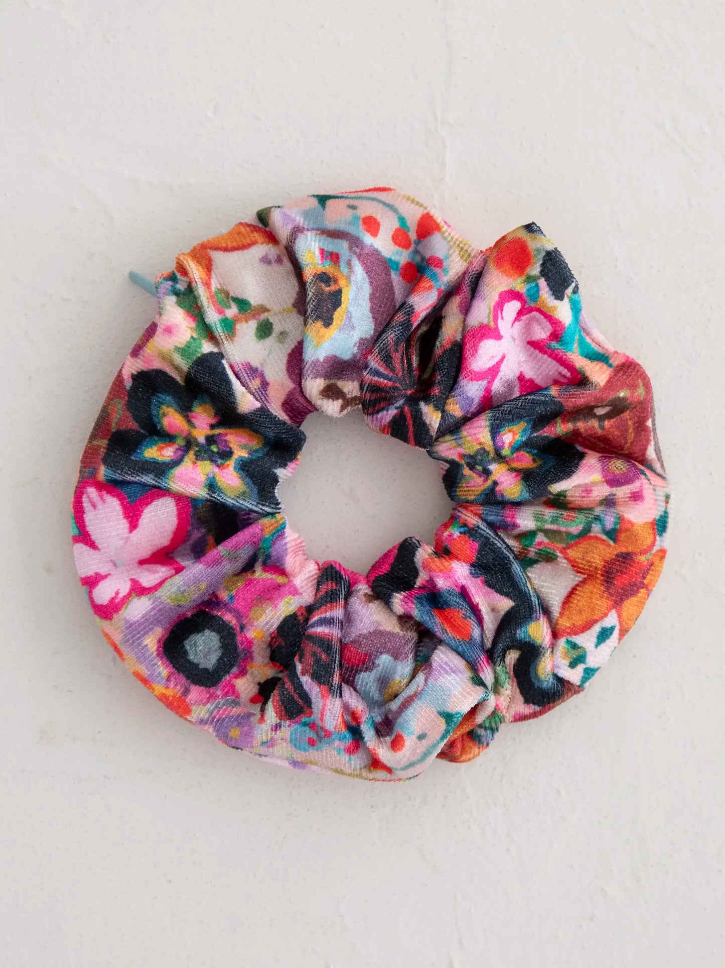 Natural Life Hideaway Scrunchie