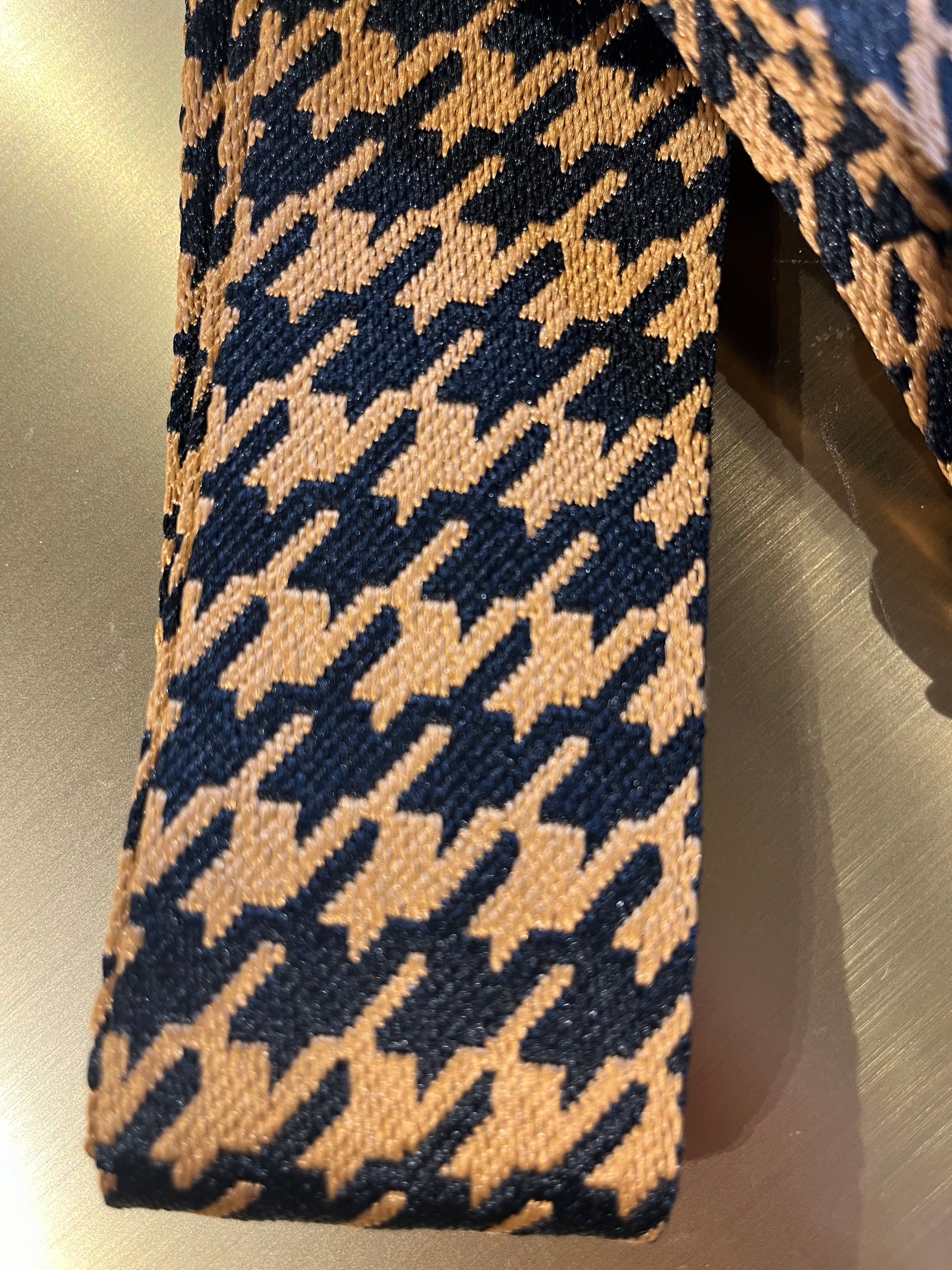 Camel/Black Houndstooth Strap